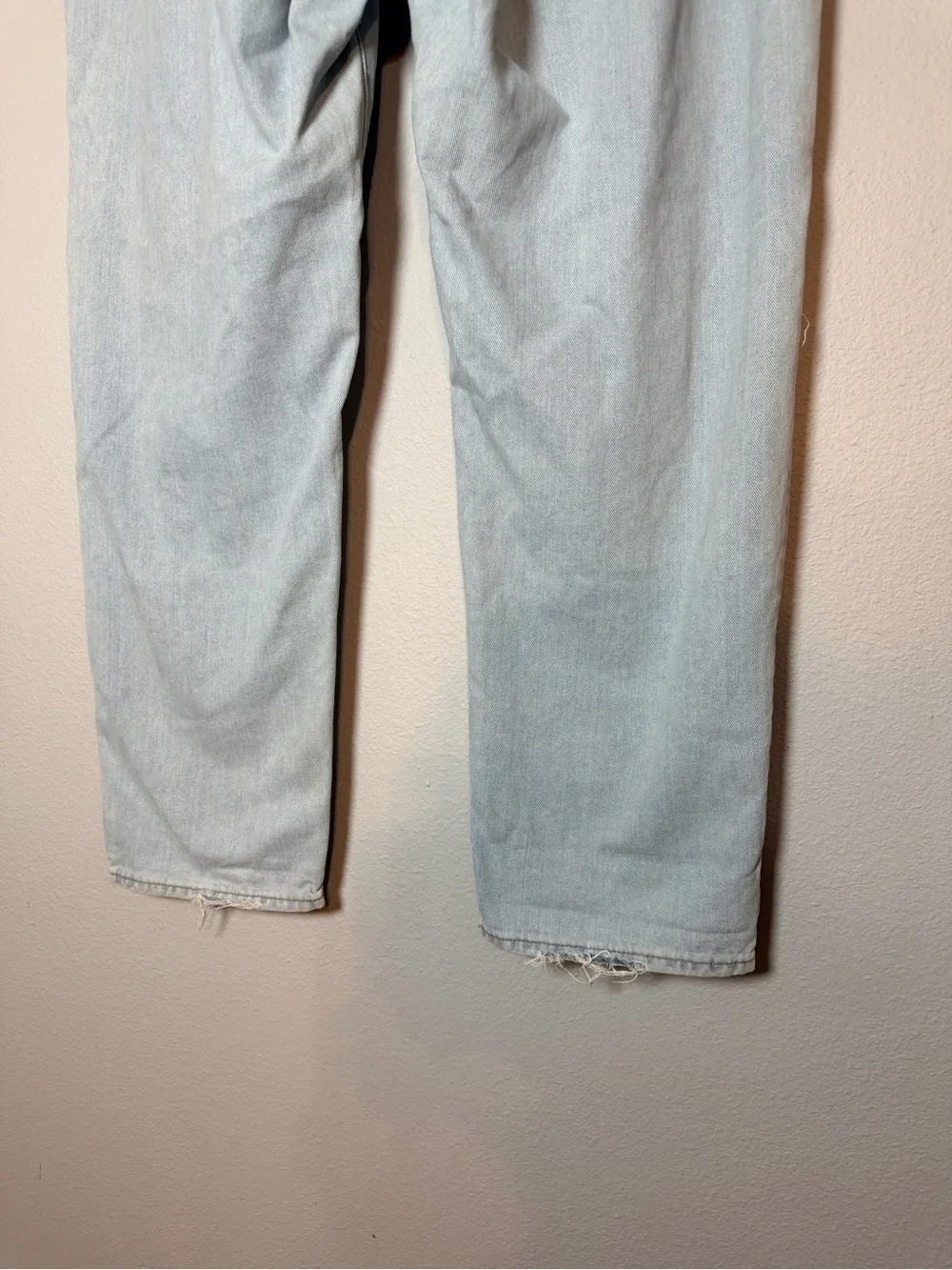 Madewell The Dad Jean Light Wash Size 32 Light Wash Distressed Button Fly